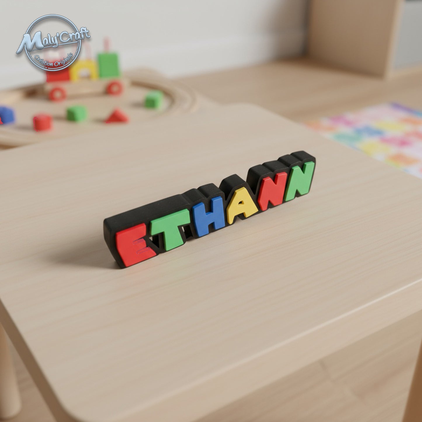 Plaque prénom colorée inspirée des jeux vidéo rétro – création personnalisée Maly’Craft